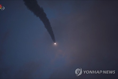 金委員長が２日の試射を視察 再び 新型ロケット砲 北朝鮮メディア 聯合ニュース