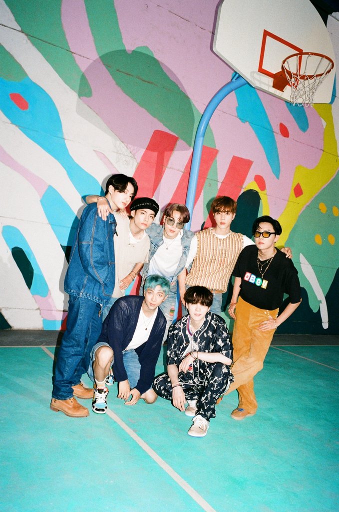 A publicity photo for BTS' latest single "Dynamite" provided by Big Hit Entertainment (PHOTO NOT FOR SALE) (Yonhap)