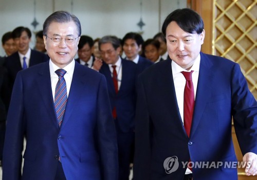 文大統領と最大野党候補が正面衝突　選挙に影響か＝韓国