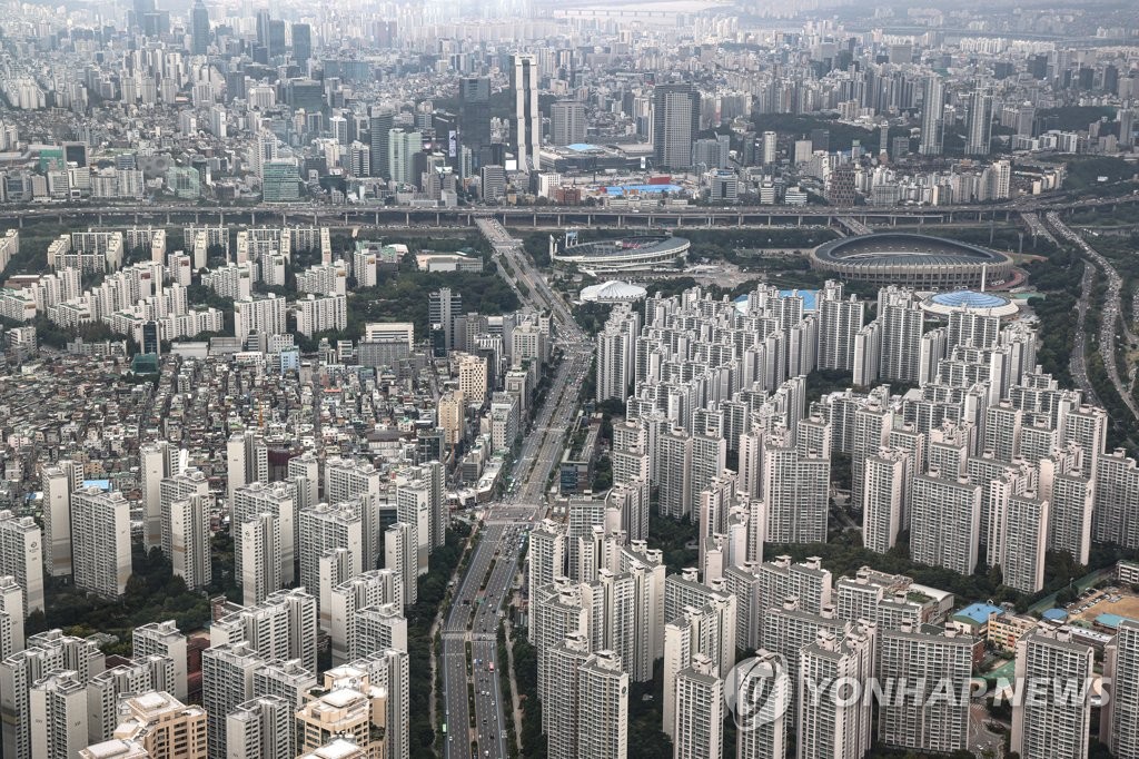 서울 송파구 잠실 롯데월드타워 '서울스카이' 전망대에서 바라본 서울 강남,용산 일대의 모습