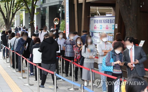 강북구 어린이집·은평구 직장서 집단감염…24명 확진