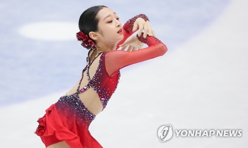 14살 피겨소녀 신지아, 세계주니어선수권 은메달…16년만에 입상(종합)
