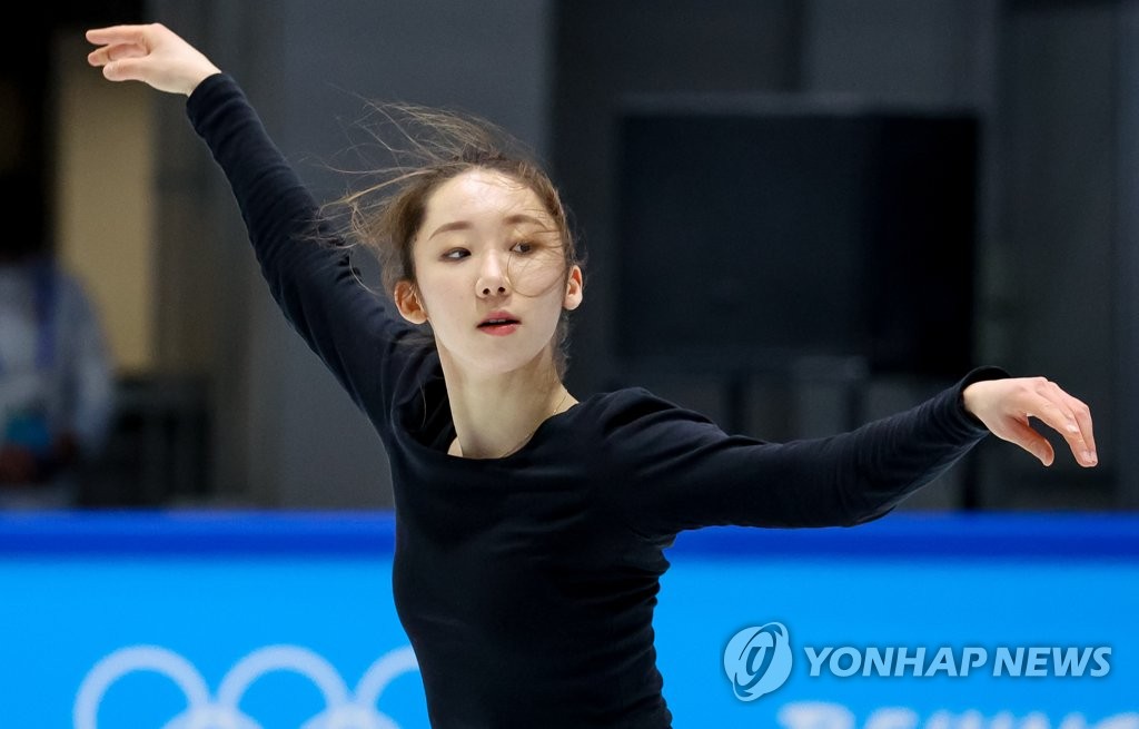 (LEAD) (Olympics) S. Korean figure skater not pleased with decision clearing Russian star after failed doping test