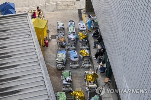 中, 코로나 폭증 홍콩에 임시병원 9개 건설 예정…"총력 지원"