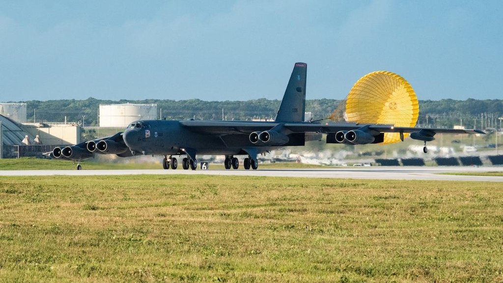 미, 전략폭격기 B-52 4대 괌에 전개