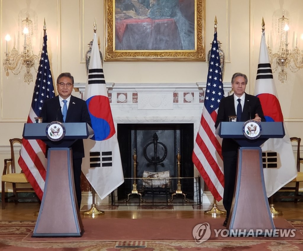Le ministre des Affaires étrangères Park Jin et le secrétaire d'Etat américain Antony Blinken donnent une conférence de presse conjointe le lundi 13 juin 2022 (heure locale) au département d'Etat américain à Washington, après leur réunion bilatérale.