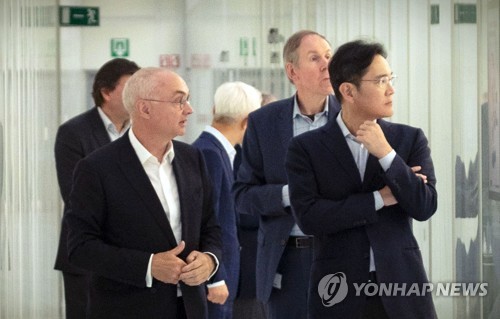 Samsung chief visits imec in Belgium