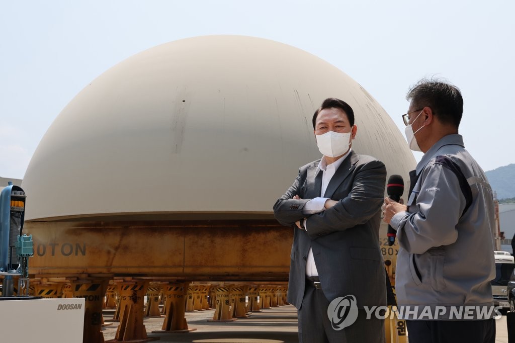 Yoon promet de rebâtir l'industrie de l'énergie nucléaire