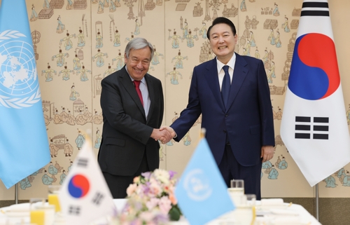 الرئيس يون يجتمع مع الأمين العام للأمم المتحدة