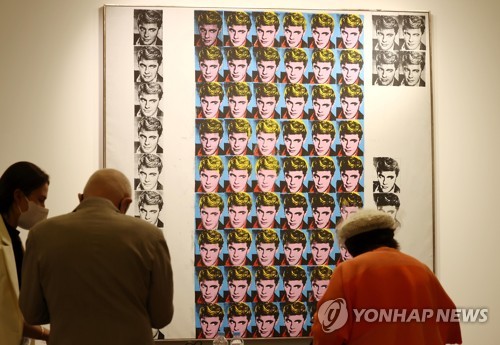 '프리즈 서울' 첫날부터 판매 순항…거장들 작품 대거 팔려