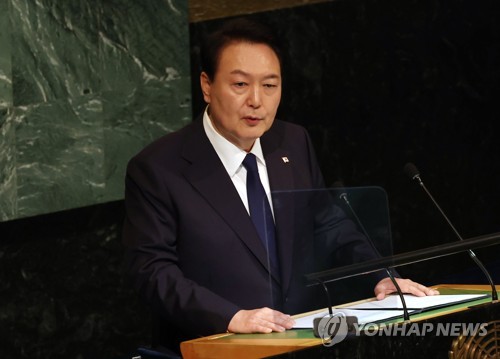 (LEAD) Yoon enverra un message sur les échanges militaires entre Pyongyang et Moscou dans son discours à l'ONU