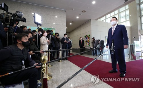 الرئيس يون يعبر عن أسفه على مقاطعة المعارضة لخطابه عن الميزانية في البرلمان