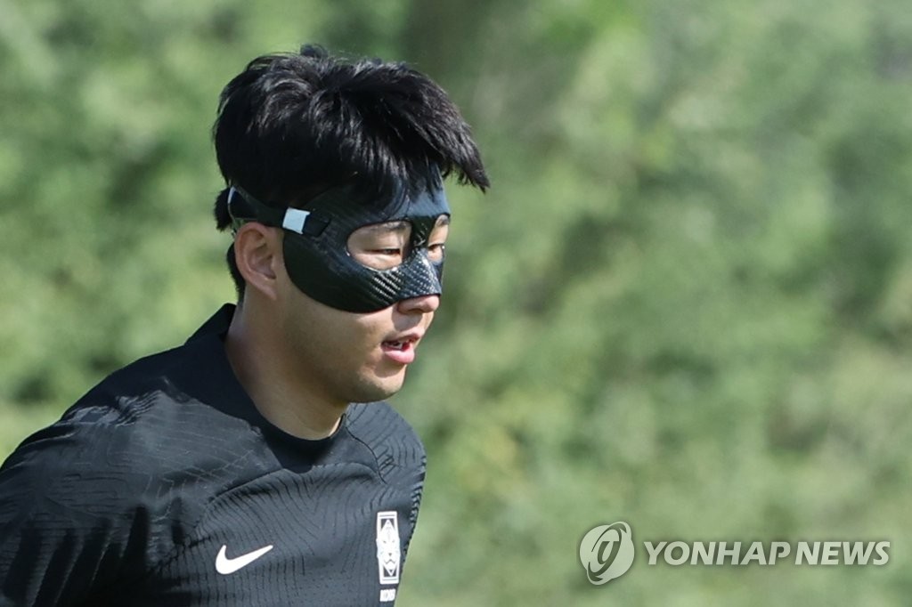 Heung-min's son prepares for the round of 16