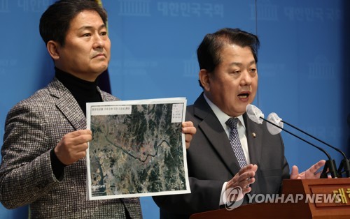 북한 무인기 비행금지구역 침범 관련 기자회견하는 김병주 의원
