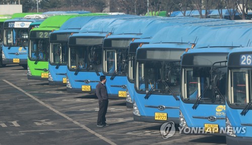 서울 버스요금 거리비례제, 비판 여론에 황급히 없던 일로(종합)