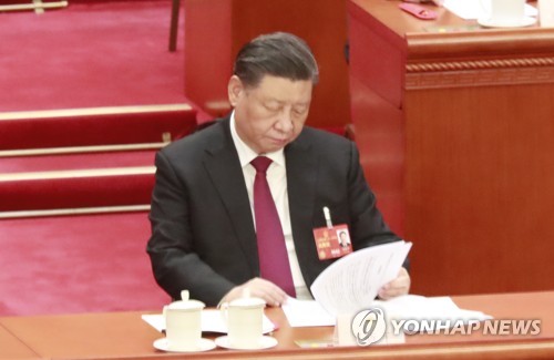 [2보] 시진핑, 만장일치로 中국가주석 선출…첫 3연임