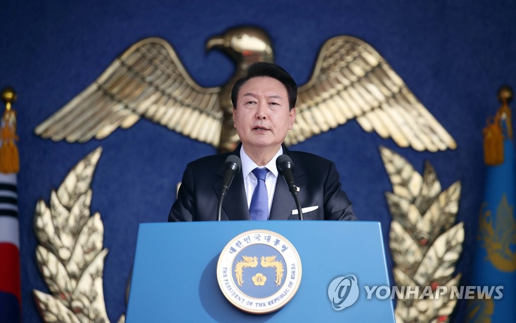 President Yoon Suk Yeol speaks at a graduation and commission ceremony of the Naval Academy in Jinhae, 312 kilometers southeast of Seoul, on March 10, 2023. (Pool photo) (Yonhap)
