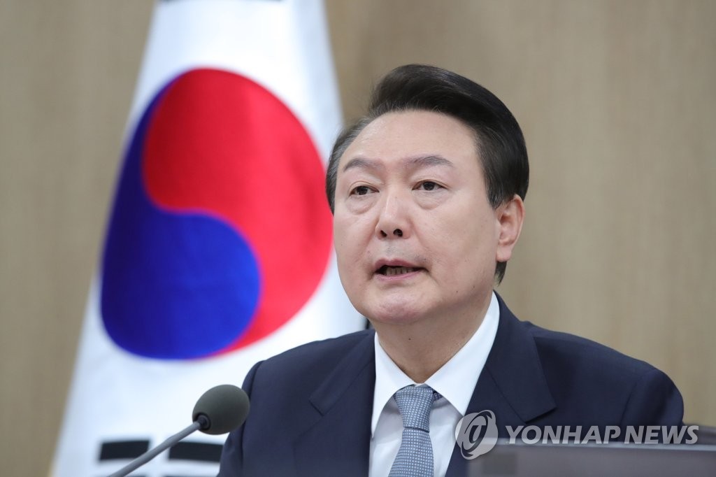(2ª AMPLIACIÓN) Yoon promete no dar ni un solo won a Corea del Norte si continúa con su ambición nuclear