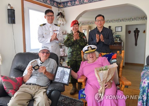 해군, 캐나다서 보훈음악회…6·25참전용사 "잊지않아 감사"