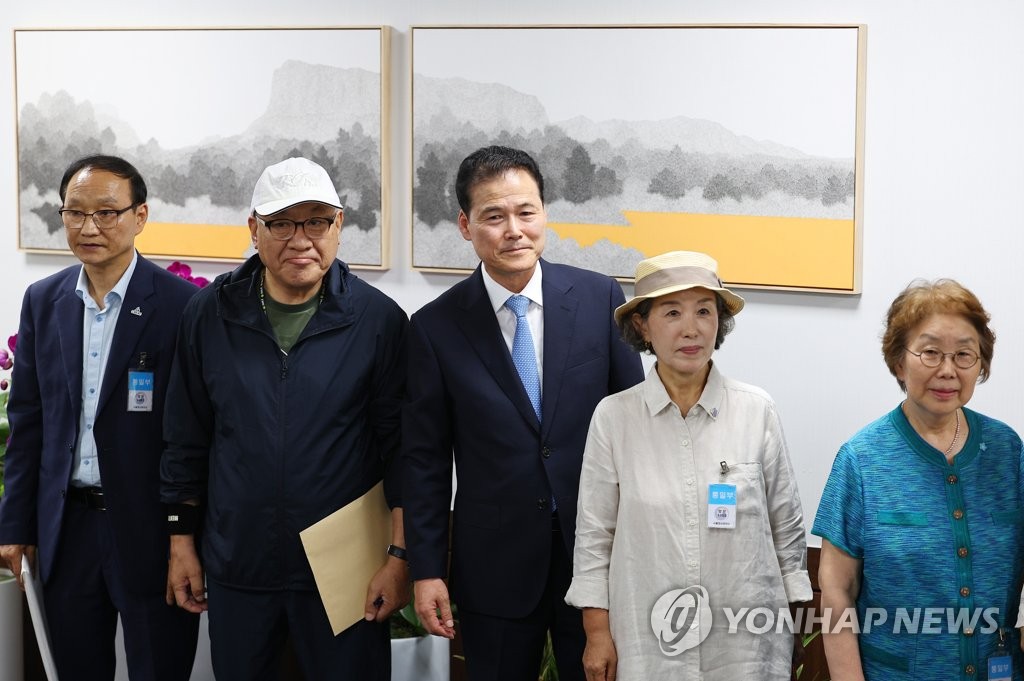 김영호 통일장관 첫 일정은 납북자, 억류자, 국군포로 문제
