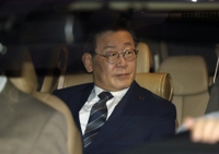 검·이재명 소환 줄다리기에 구속영장 수싸움 '팽팽'