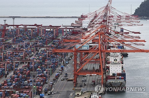 La baisse des exportations coréennes s'atténue en septembre grâce aux semi-conducteurs