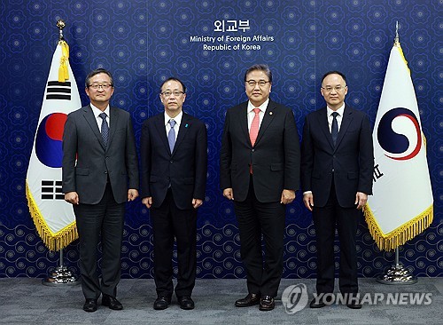 韓国外相　韓日中首脳会談の早期開催巡り３カ国高官に協力要請