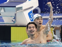 황선우, 자유형200ｍ 금메달에 한국·대회新…이호준 3위