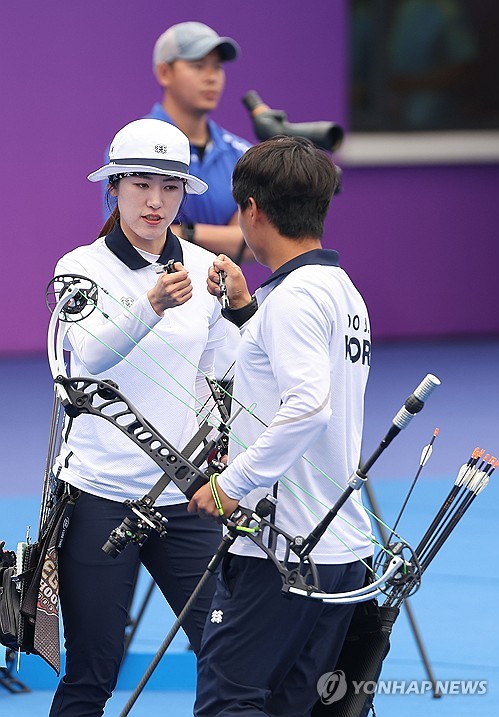 S. Korea wins mixed team silver in compound archery