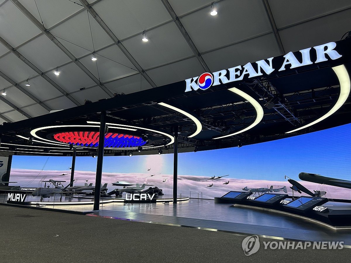 Korean Air's exhibition booth for the Seoul International Aerospace & Defense Exhibition 2023 is installed at the Seoul Air Base in Seongnam, just south of Seoul, on Oct. 16, 2023, in this photo provided by Korean Air. (PHOTO NOT FOR SALE) (Yonhap)