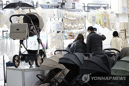 [Q&A] 올해 도입된 6+6 부모육아휴직제…"휴직기간 안 겹쳐도 가능"