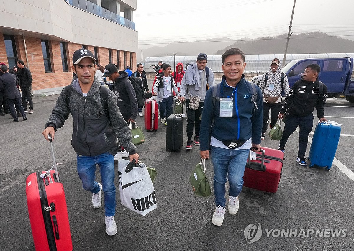 양구군 찾은 필리핀 계절근로자