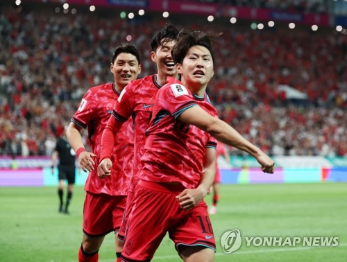 (2nd LD) PSG's Lee scores as S. Korea defeat China to finish 2nd round in World Cup qualification