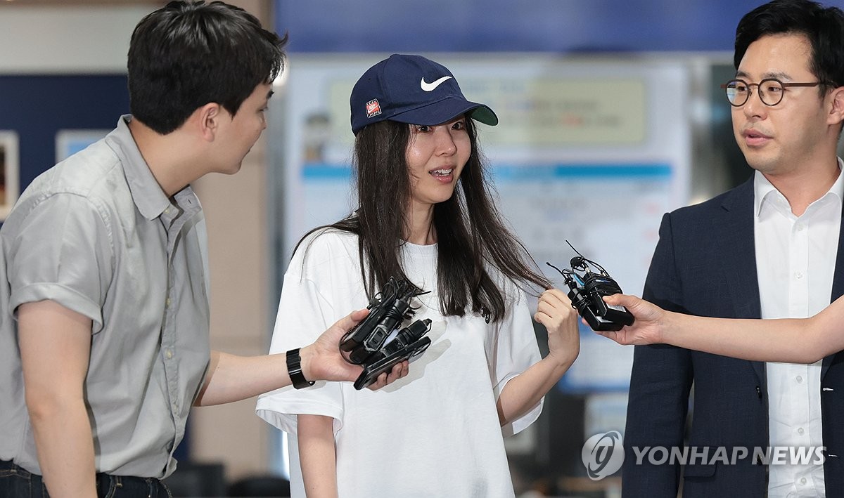 민희진 전 어도어 대표, 업무상 배임 