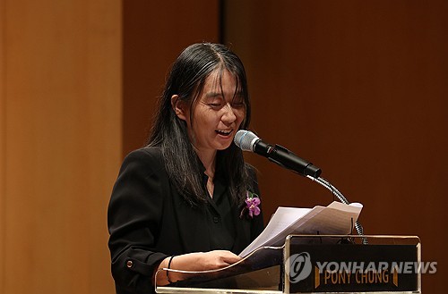 "친애하는 한강님 나와주세요" 노벨상 시상식서 한국어로 호명한다