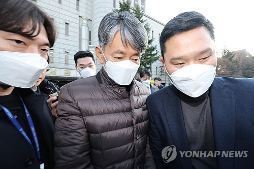 逮捕された韓国警察トップ 健康悪化で入院 | 聯合ニュース