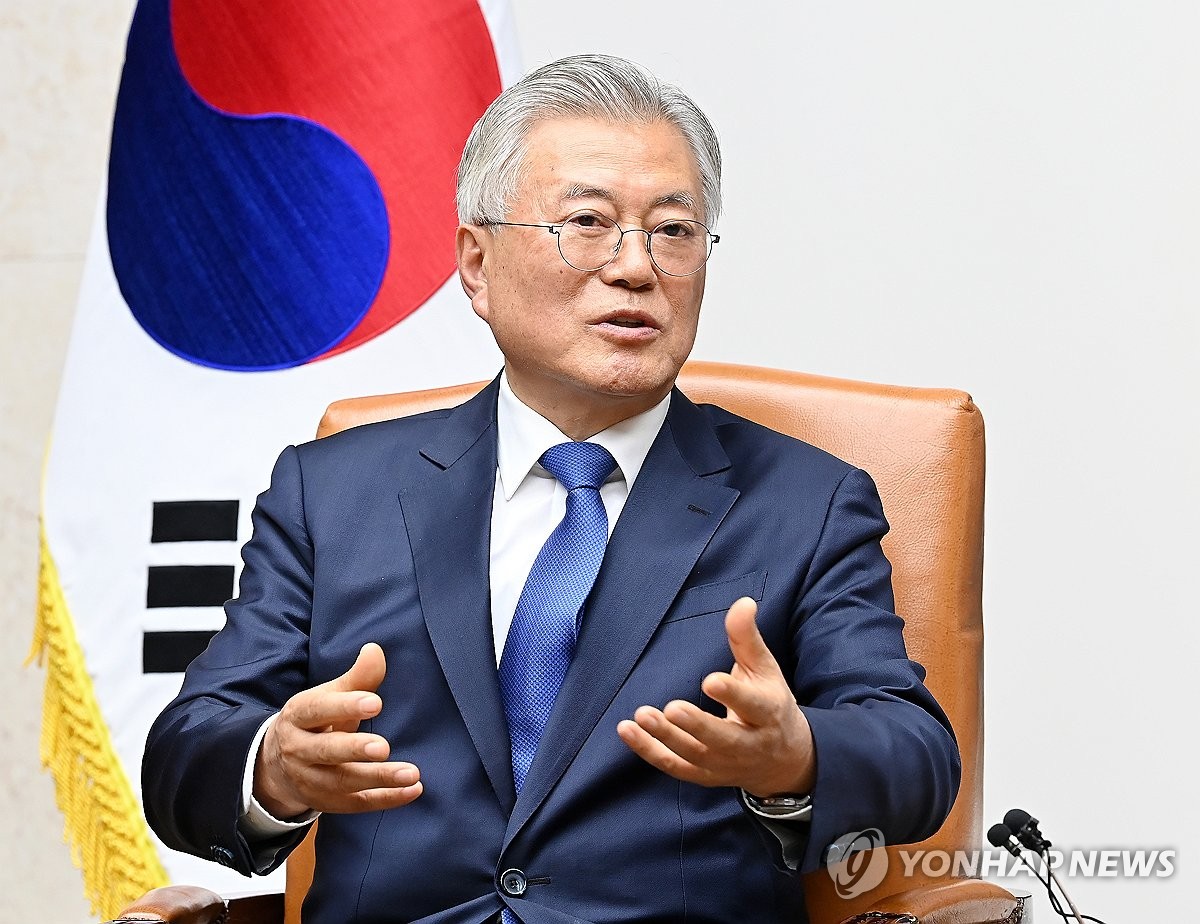 Former President Moon Jae-in speaks during his meeting with National Assembly Speaker Woo Won-shik at the parliament in Seoul on April 25, 2025. (Pool photo) (Yonhap)