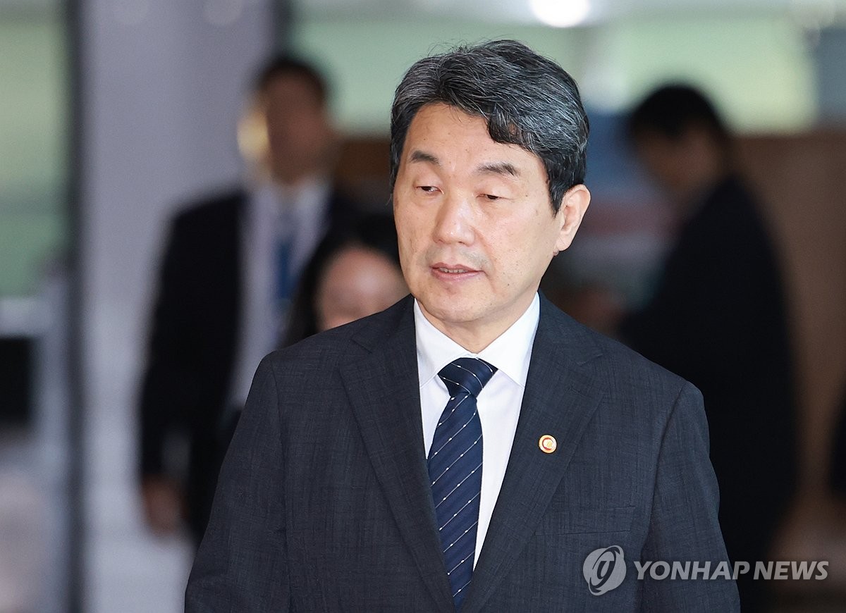 [속보] 이주호 "국정은 시스템으로 운영되는 것…안정적 운영에 최선"