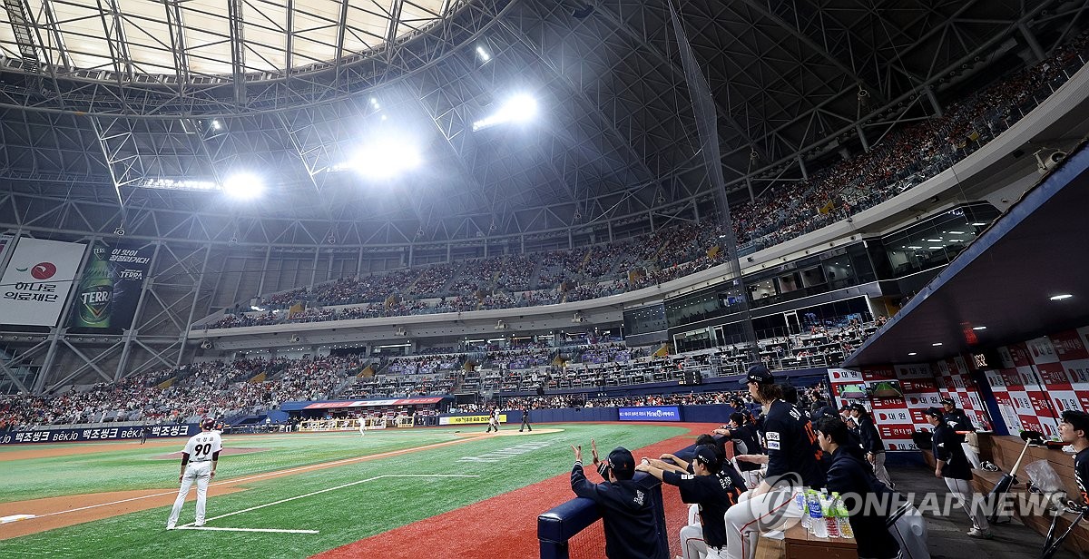 한국-체코 야구 대표팀 평가전 입장권 매진…시구는 허구연 총재