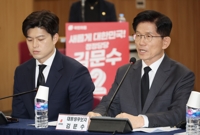김문수, 이재명 겨냥 "5·18정신 아래 어떤 부패도 독재도 안돼"