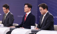 PPP's Kim appears to sidestep question on ex-President Yoon's attendance at film on alleged election fraud