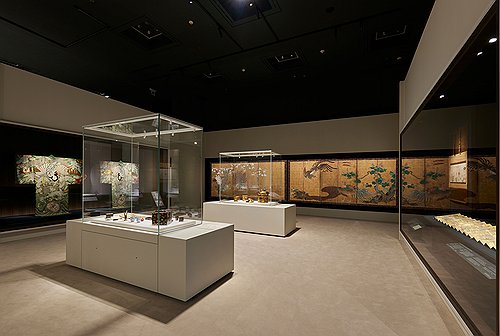 韓国の刺繍　国立中央博物館　１９７８年 韓国の刺繍 国立中央博物館 1978年 韓国の刺繍 国立中央