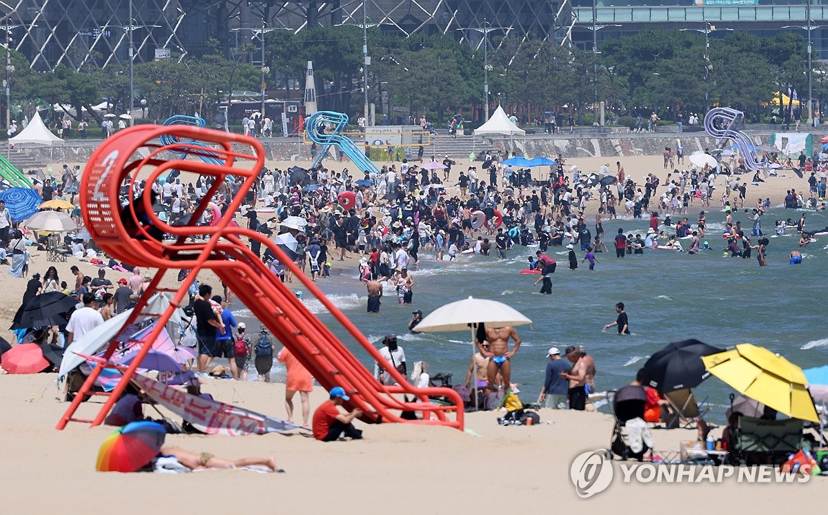 경총 "기업 여름휴가 평균 3.7일…7월 하순이 가장 많아"