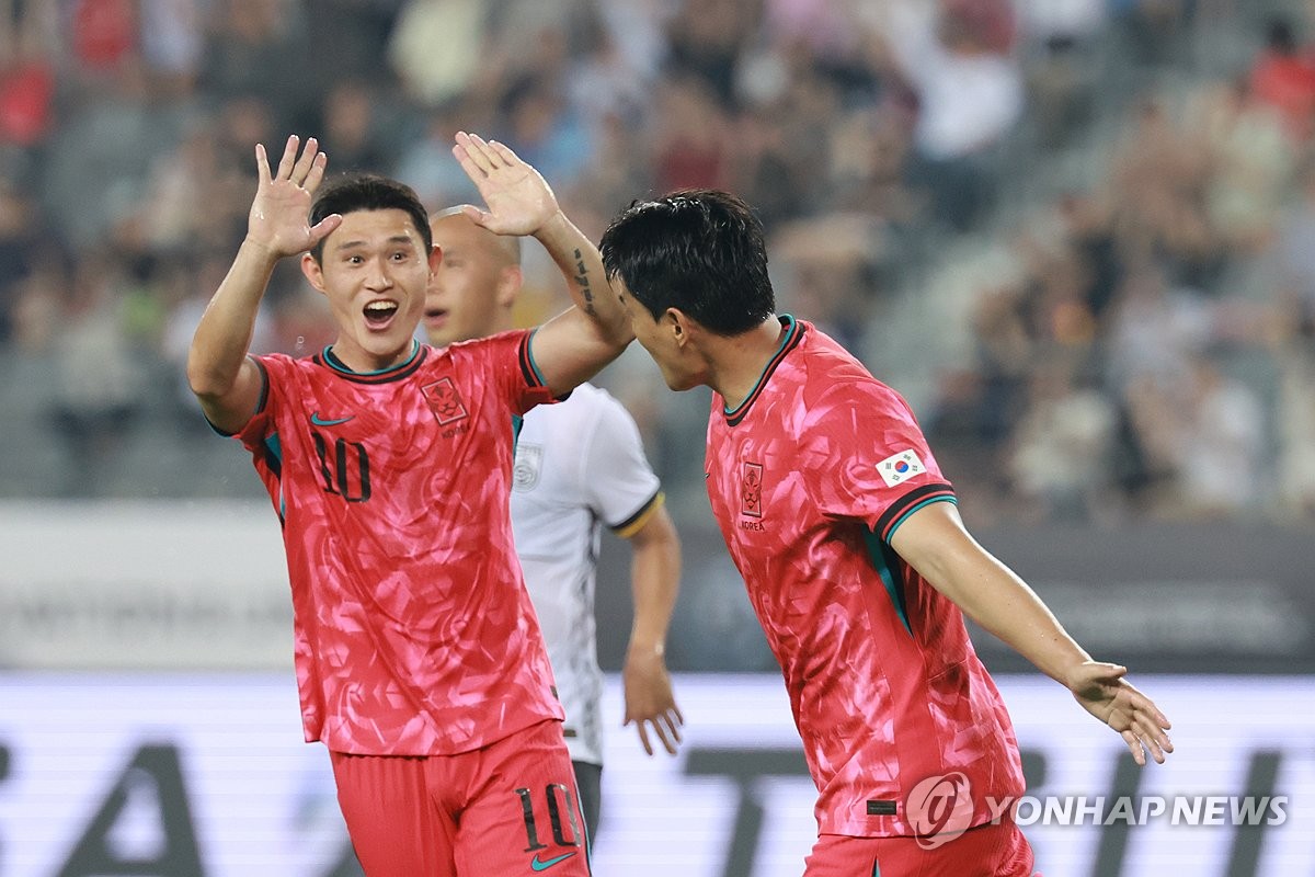 홍명보호, 동아시안컵 중국전 전반 2-0 앞서…이동경 선제골