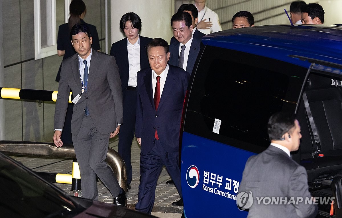 [속보] 내란특검 "尹, 외환 조사 거부하면 체포영장 …