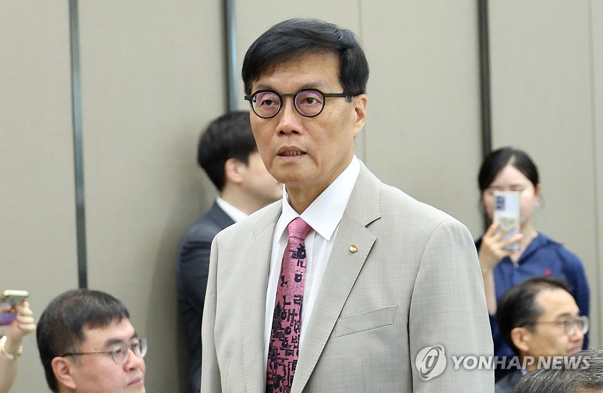 한은 총재 "집값 상승 속도, 작년 8월보다 빠르다"