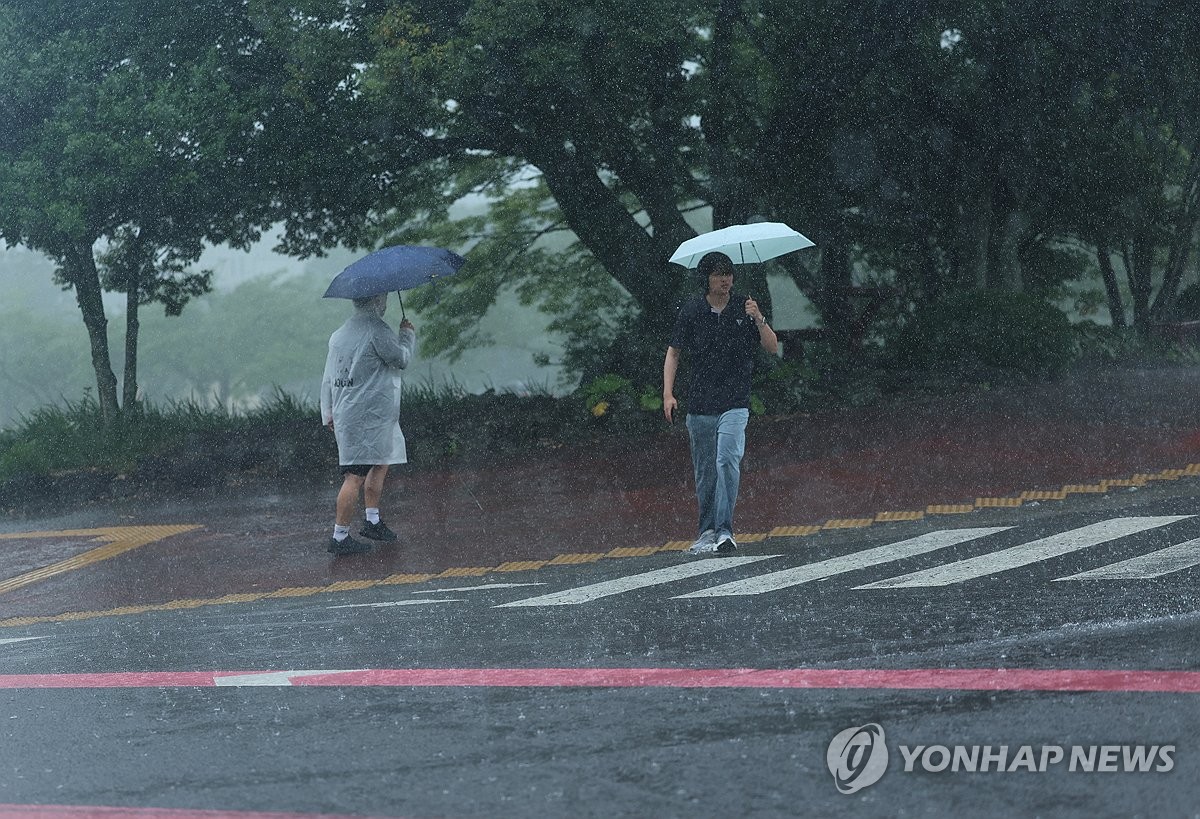 제주 흐리고 비…예상 강수량 10∼60㎜