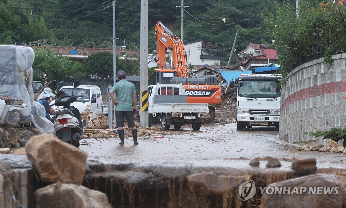 극한호우로 사망자 18명·실종자 9명…1만4천여명 일시대피