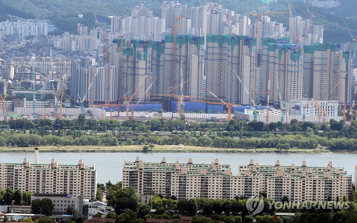 서울 남산에서 바라본 한강변 아파트 단지