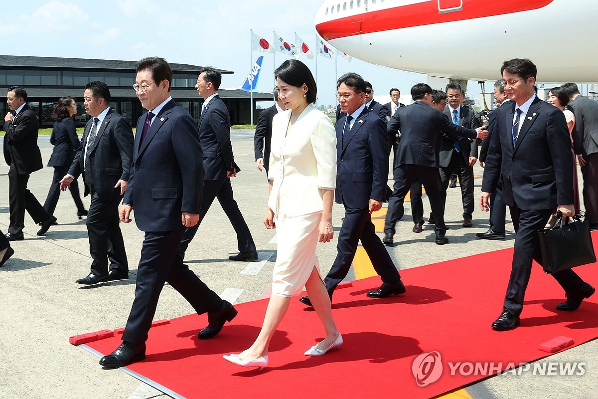 李대통령, 日 도쿄 도착…오후 이시바와 67일 만의 한일정상회담
